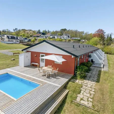 Maksimilian - 300m From The Sea By Interhome *