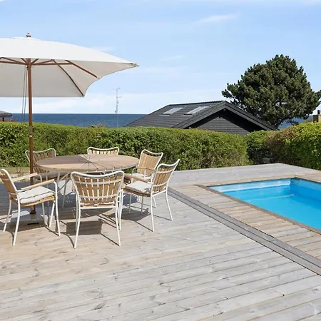 Maksimilian - 300m From The Sea By Interhome