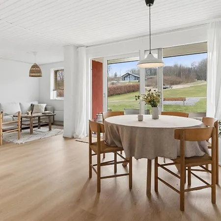 Maksimilian - 300m From The Sea By Interhome